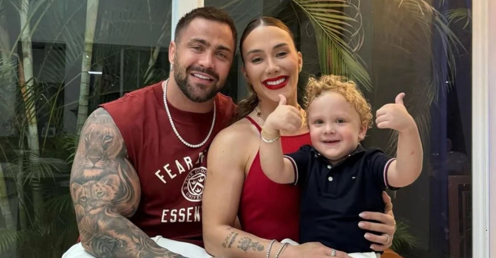 Carol Peixinho e Thiaguinho celebram batizado do filho, Bento, em igreja no Rio de Janeiro