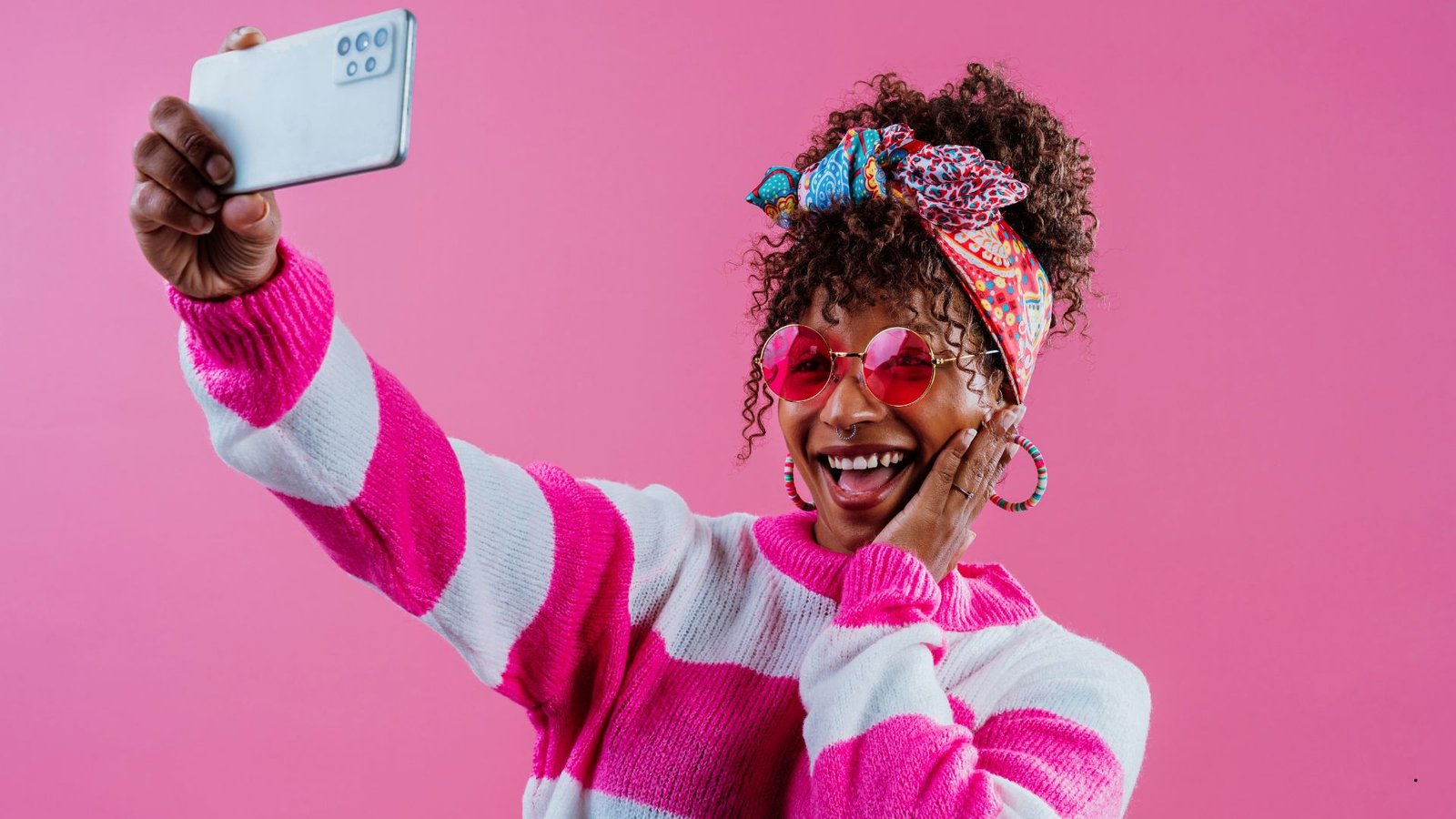 Mirelly Roza: a autenticidade que está transformando a moda em inspiração