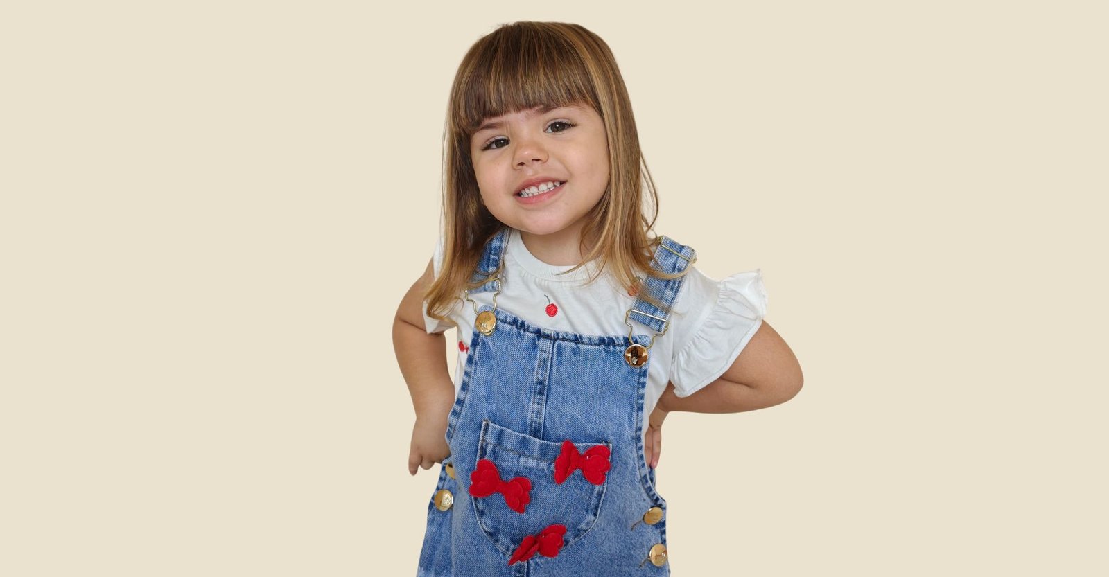 Lívia Vasconcelos: conheça a modelo mirim e influenciadora de 3 anos da Bahia