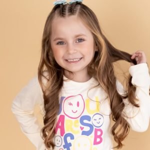 Julia Borak Pelisser e uma infância que começa a descobrir a própria imagem